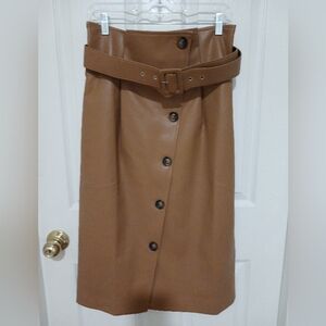 NWT! Gracia leather skirt with belt